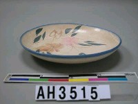 藏品(彩繪瓷花卉盤)的圖片